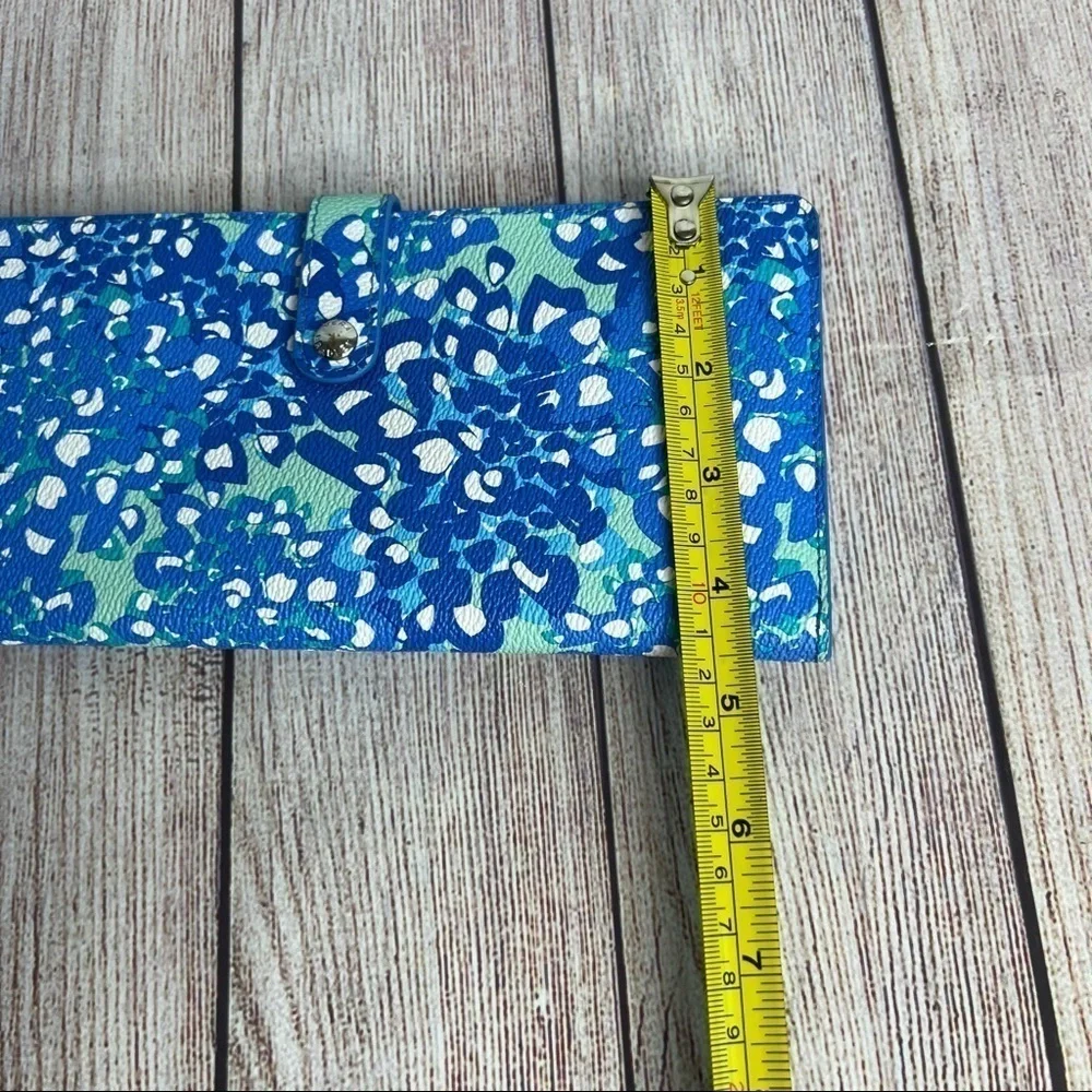 Vera Bradley Vinyl Wallet - Picture 3 of 7